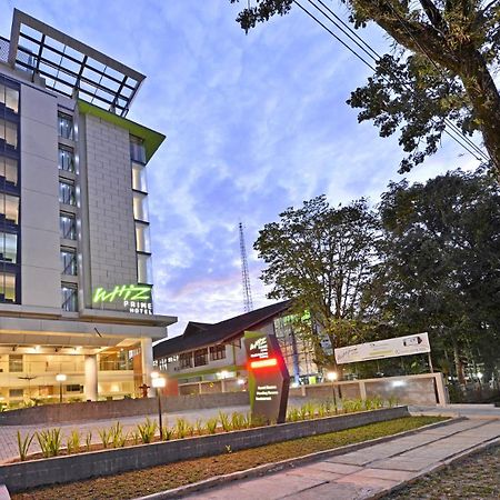 Whiz Prime Hotel Khatib Sulaiman Padang Экстерьер фото
