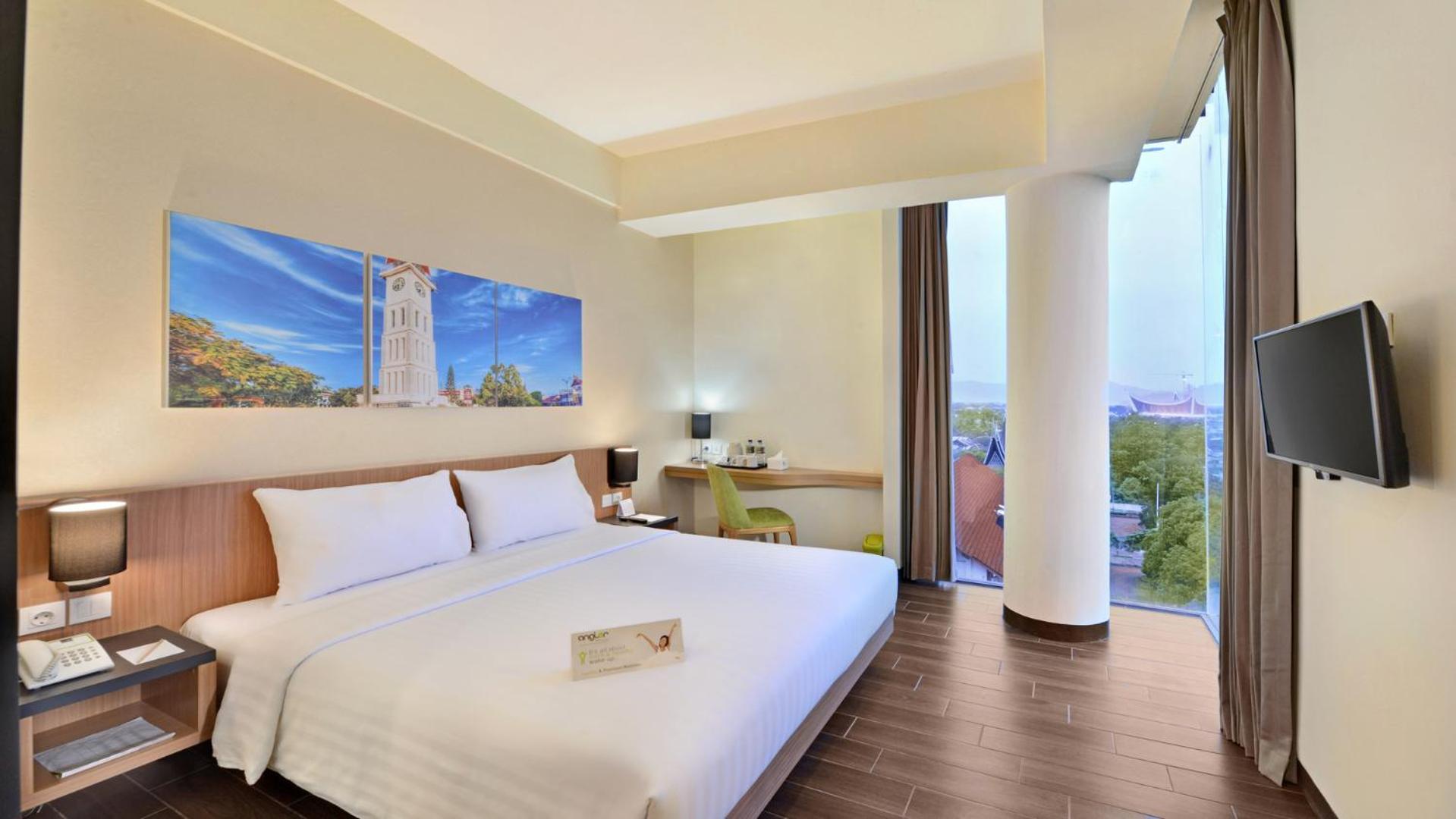 Whiz Prime Hotel Khatib Sulaiman Padang Экстерьер фото